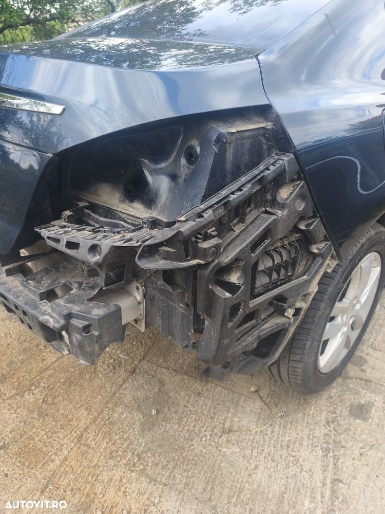 Suporți bară spate Peugeot 508 sedane berlina  2012 / armătură bară Peugeot 508 - 3