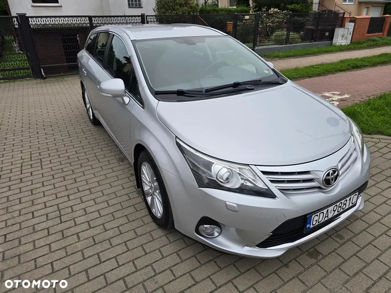 Toyota Avensis - 22