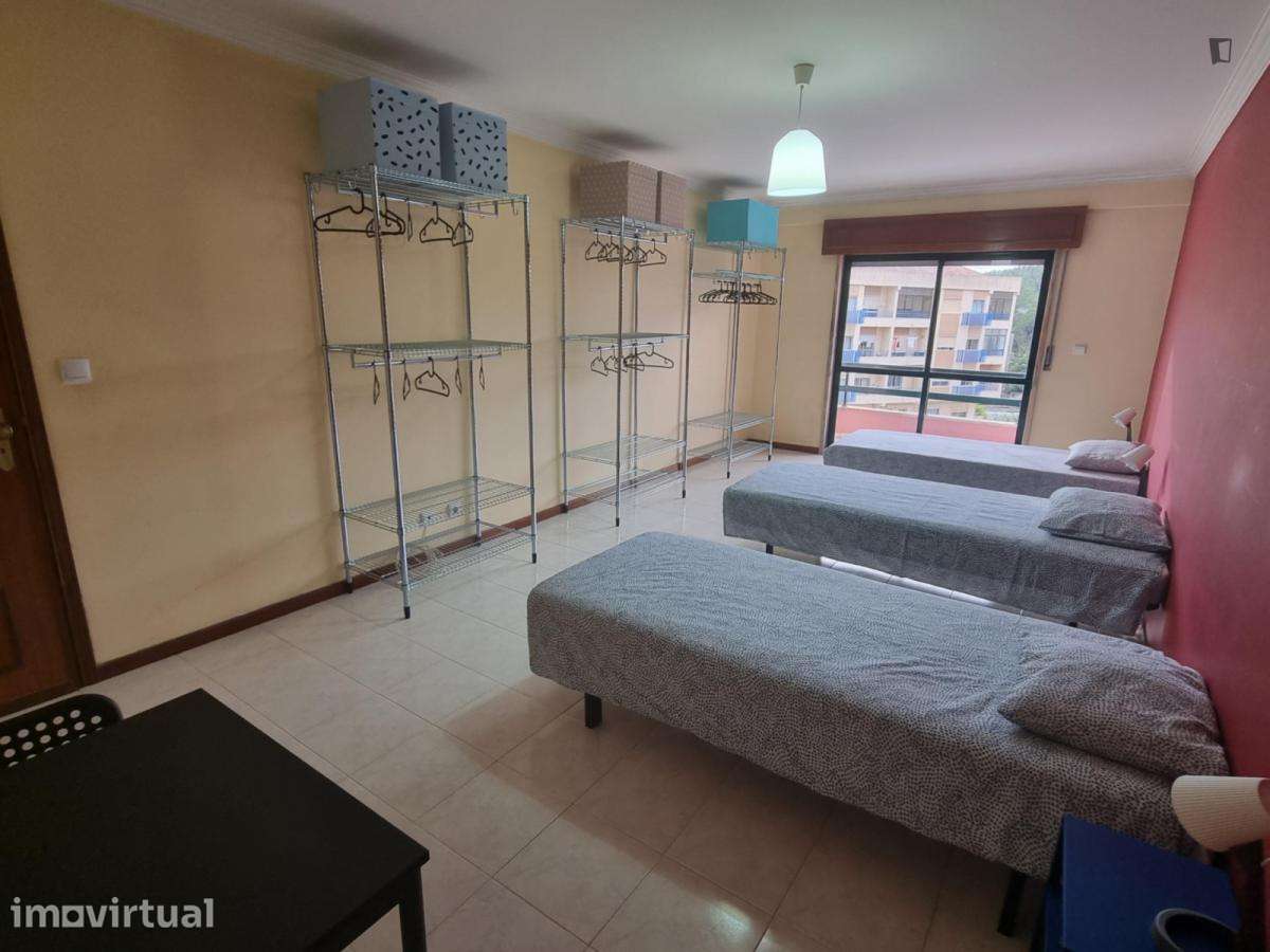 Quarto - localizado em Sintra Lisbon - Grande imagem: 4/9