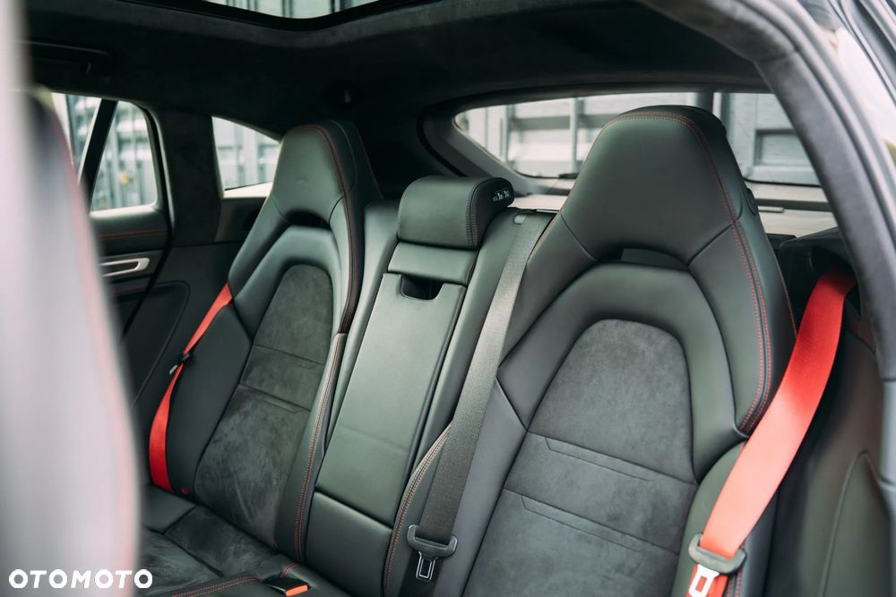 Porsche Panamera - 25