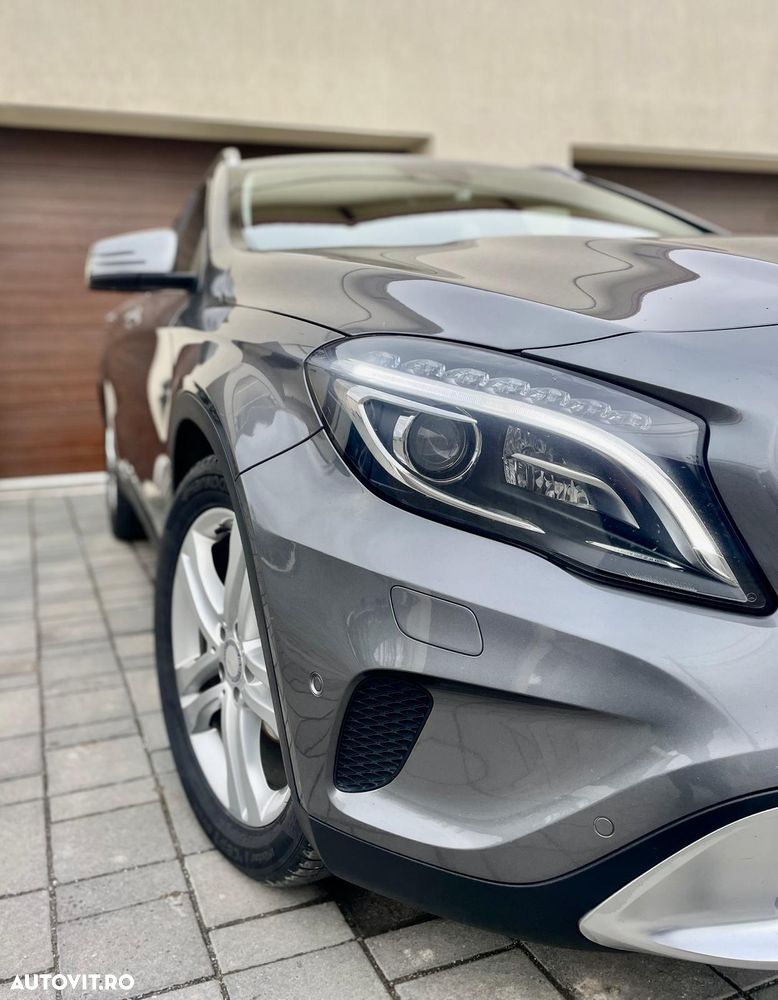 Mercedes-Benz GLA 220 d 4MATIC 7G-DCT Style - 11