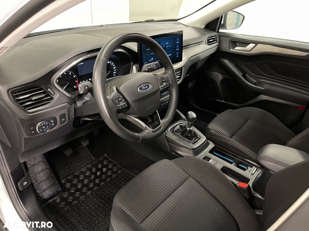 Ford Focus 1.0 EcoBoost Titanium - 6
