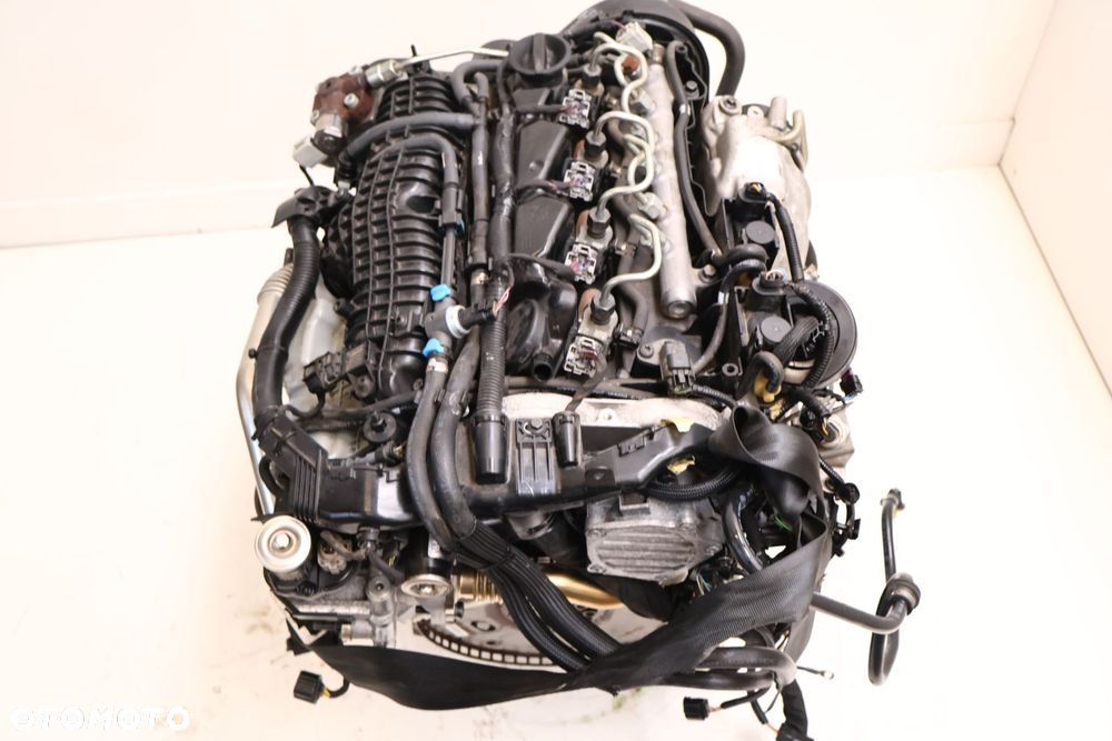 VOLVO XC40 2.0 D4 SILNIK D4204T12 - 11