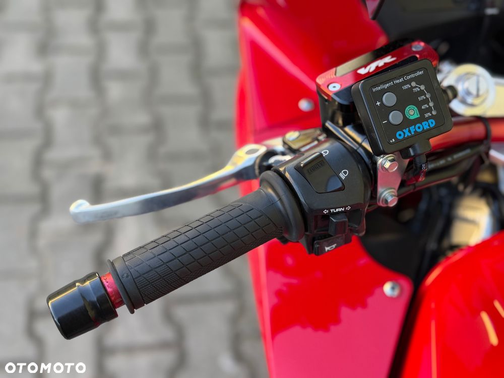Honda VFR - 35