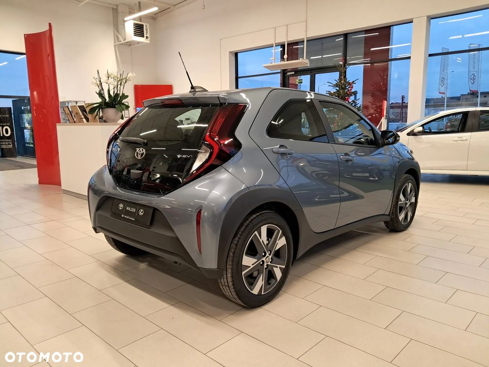 Toyota Aygo X Hybrid 1.5 Comfort e-CVT - 5