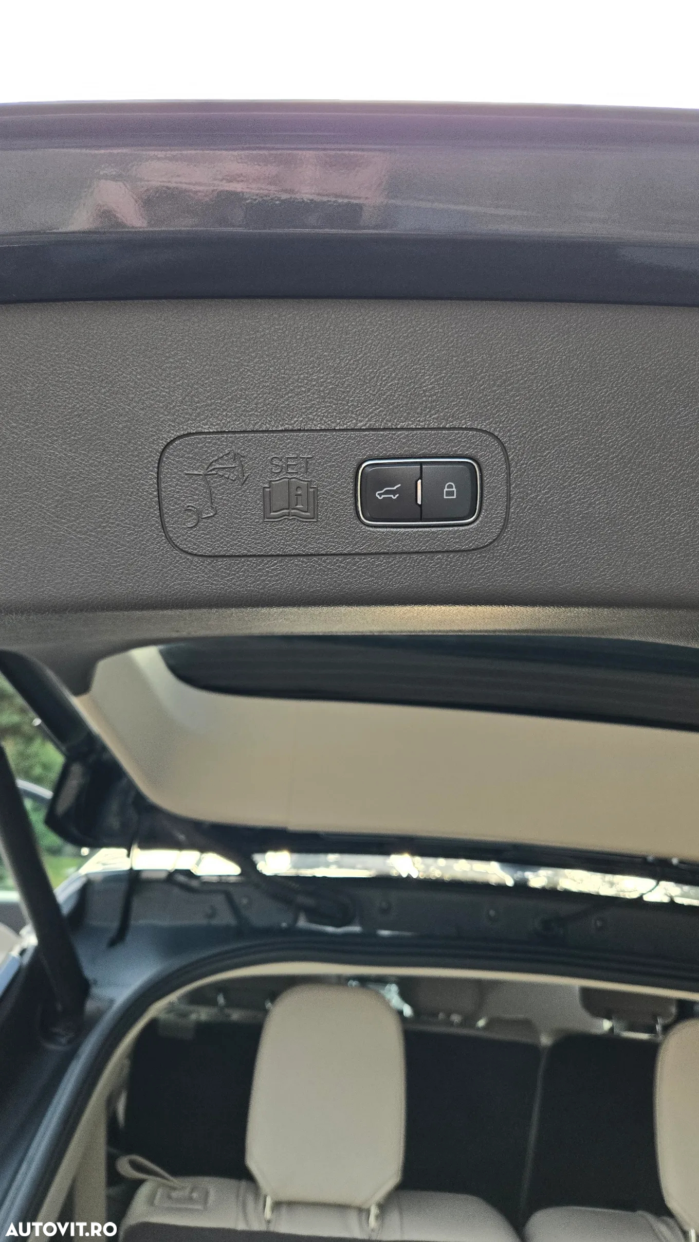 Lincoln Aviator - 13