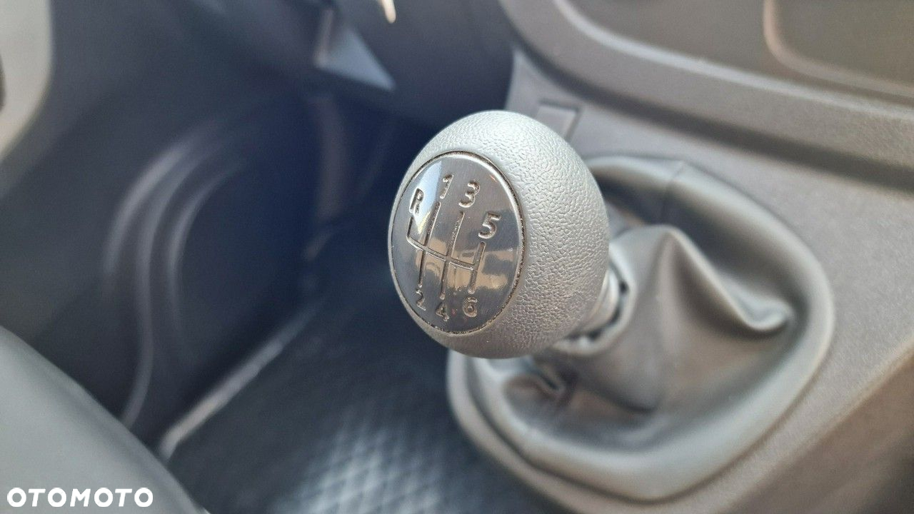 Renault Trafic - 22
