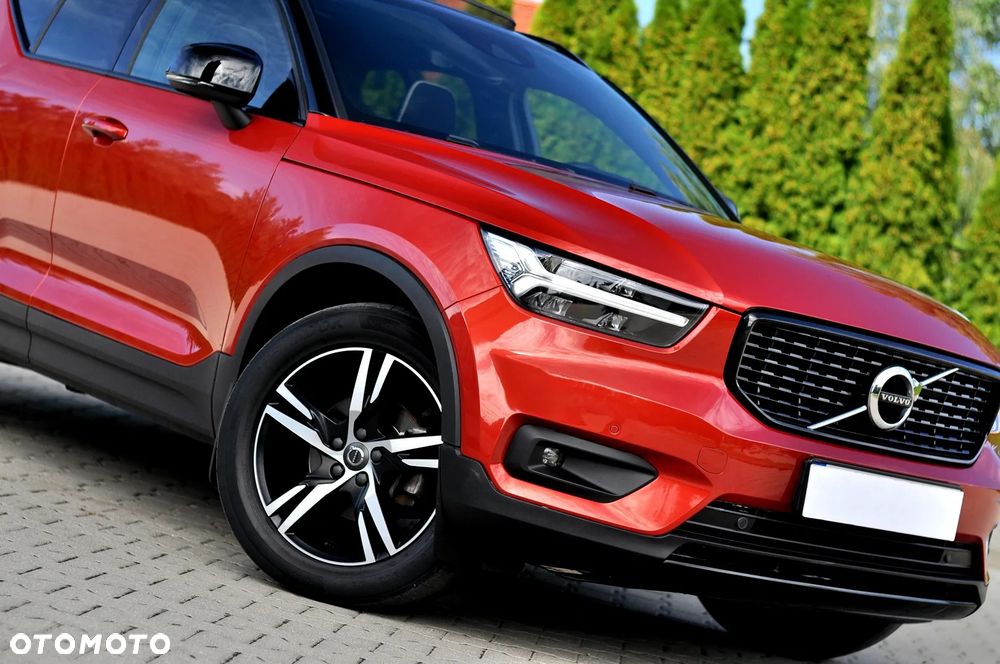 Volvo XC 40 T3 R-Design - 2