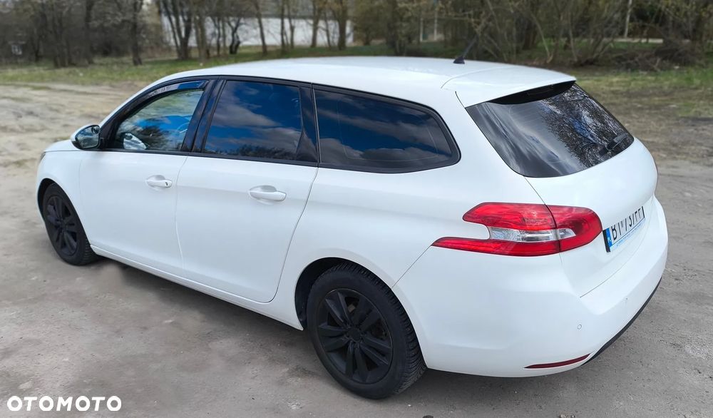 Peugeot 308 1.6 BlueHDi Active S&S EAT6 - 4