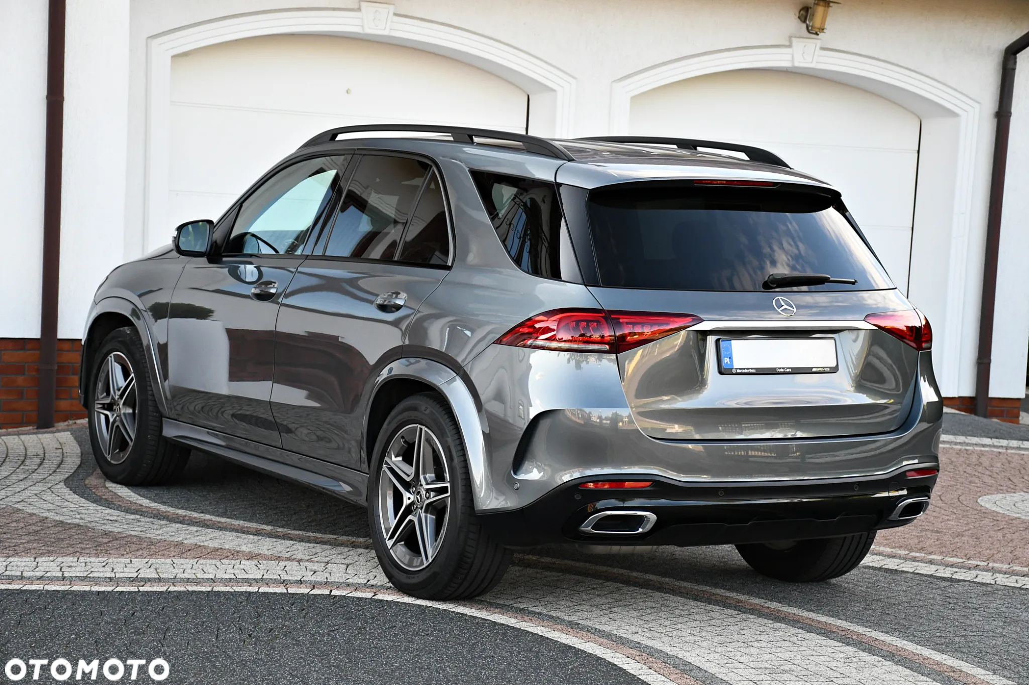 Mercedes-Benz GLE 300 d 4-Matic - 16