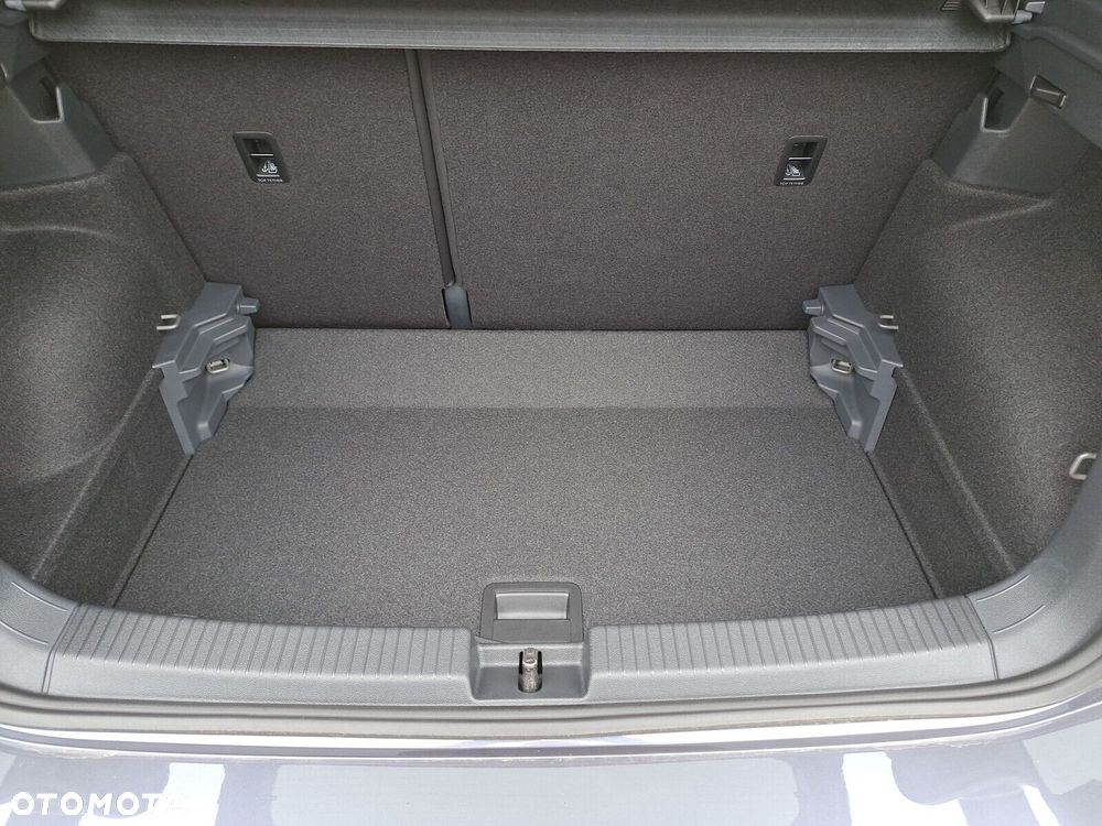 Volkswagen T-Cross - 18