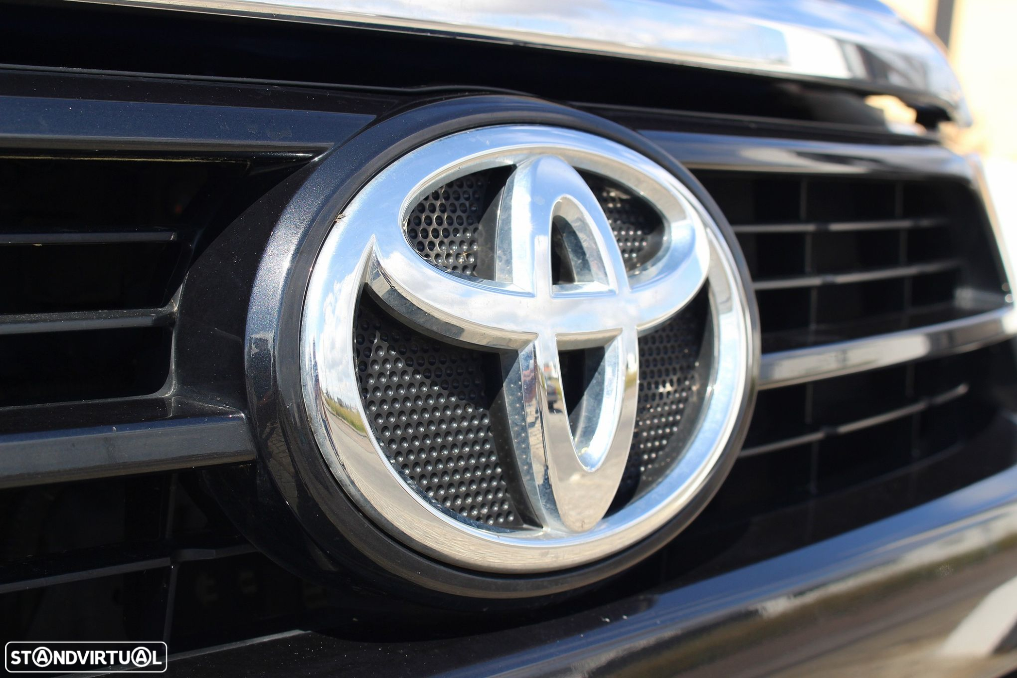 Toyota Hilux 2.4 D-4D 4WD Trial - 7