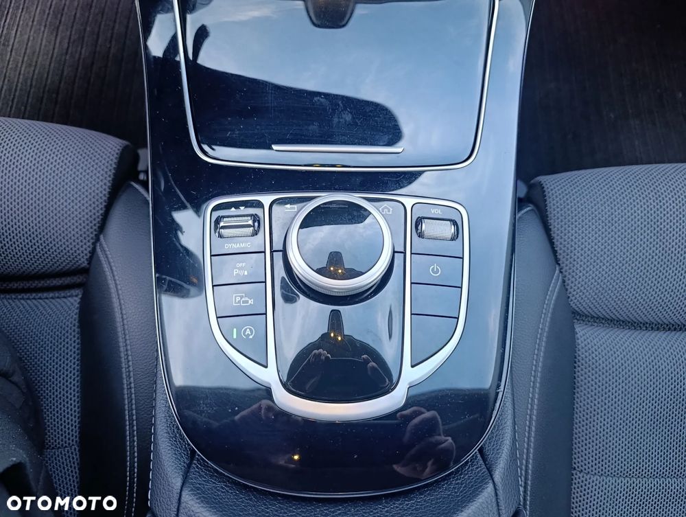 Mercedes-Benz Klasa E 220 d 9G-TRONIC Avantgarde - 23