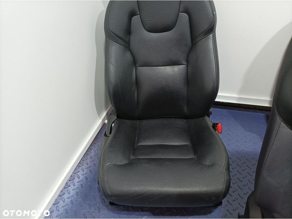 VOLVO XC90 II FOTELE KANAPA BOCZKI WNĘTRZE SKÓRA MOMENTUM EU - 5