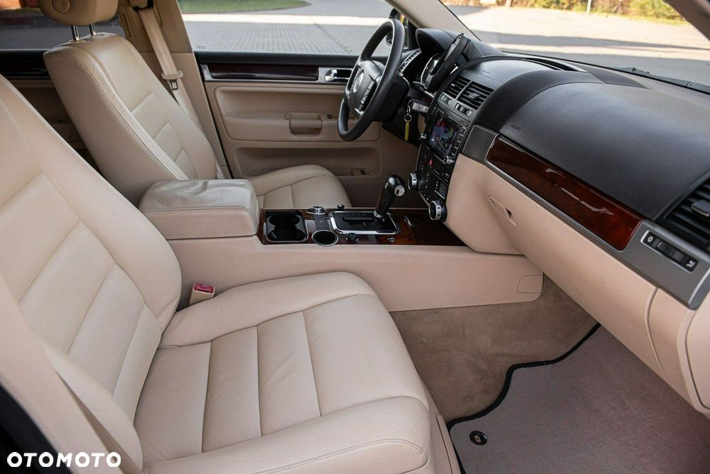 Volkswagen Touareg 3.0 V6 TDI DPF Automatik Individual - 9