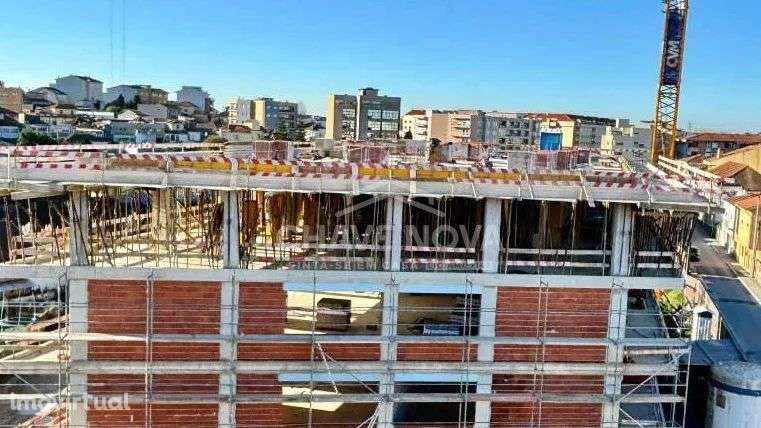 T1 Novo c/ Lugar de Garagem em Santa Marinha (Coimbrões) - Grande imagem: 2/21