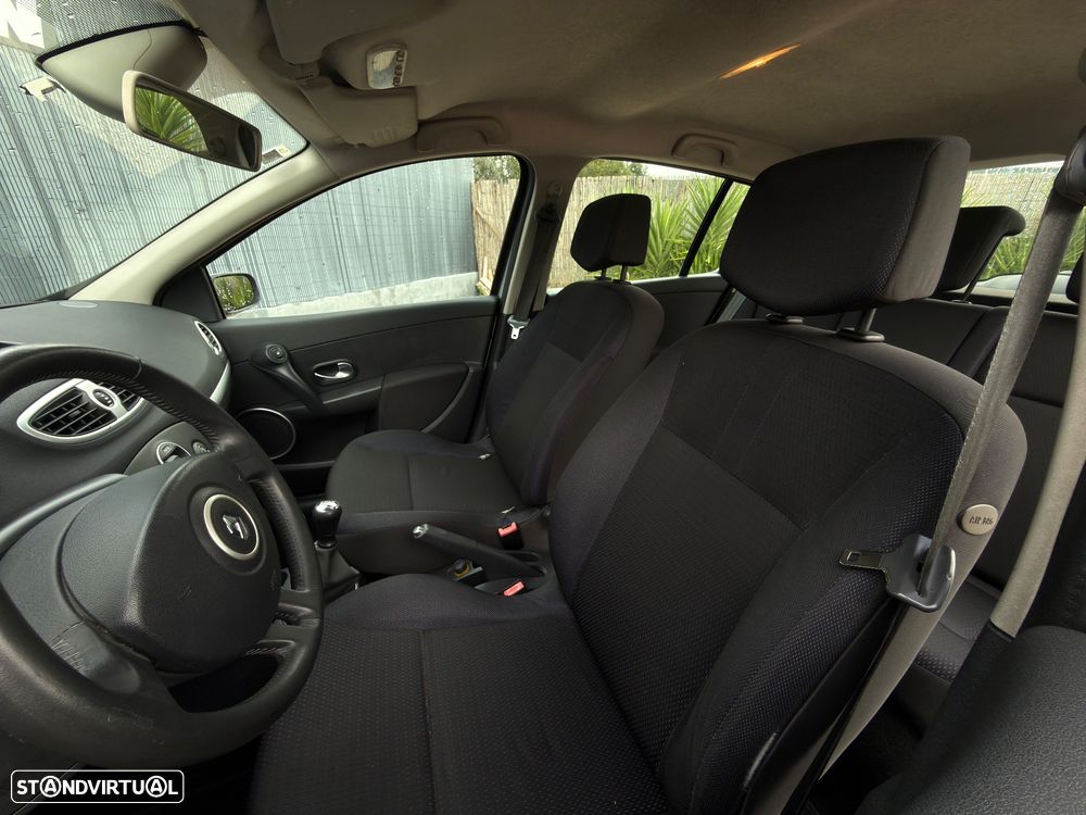 Renault Clio 1.2 16V Dynamique S - 6