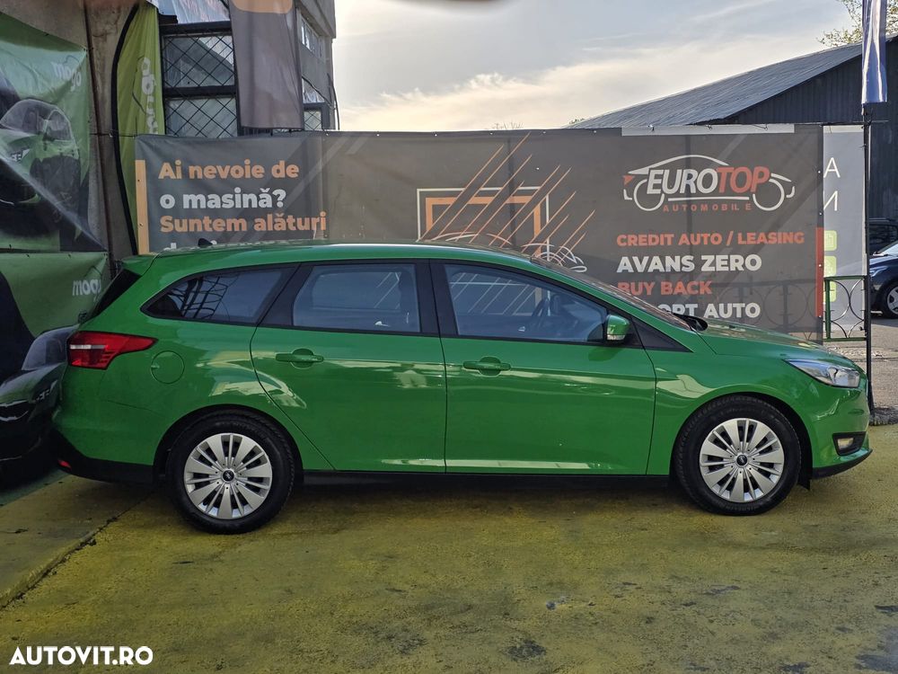 Ford Focus - 10