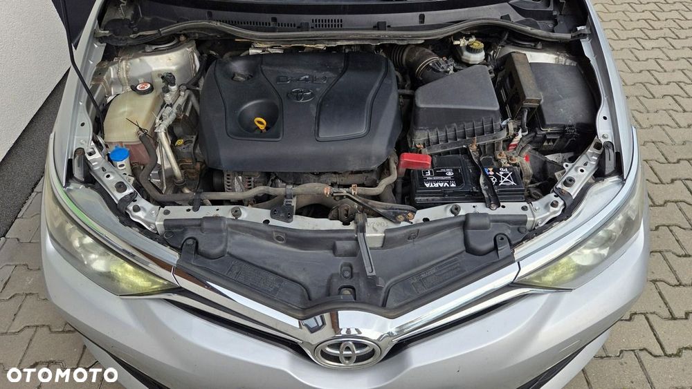 Toyota Auris 1.4 D-4D Active - 25