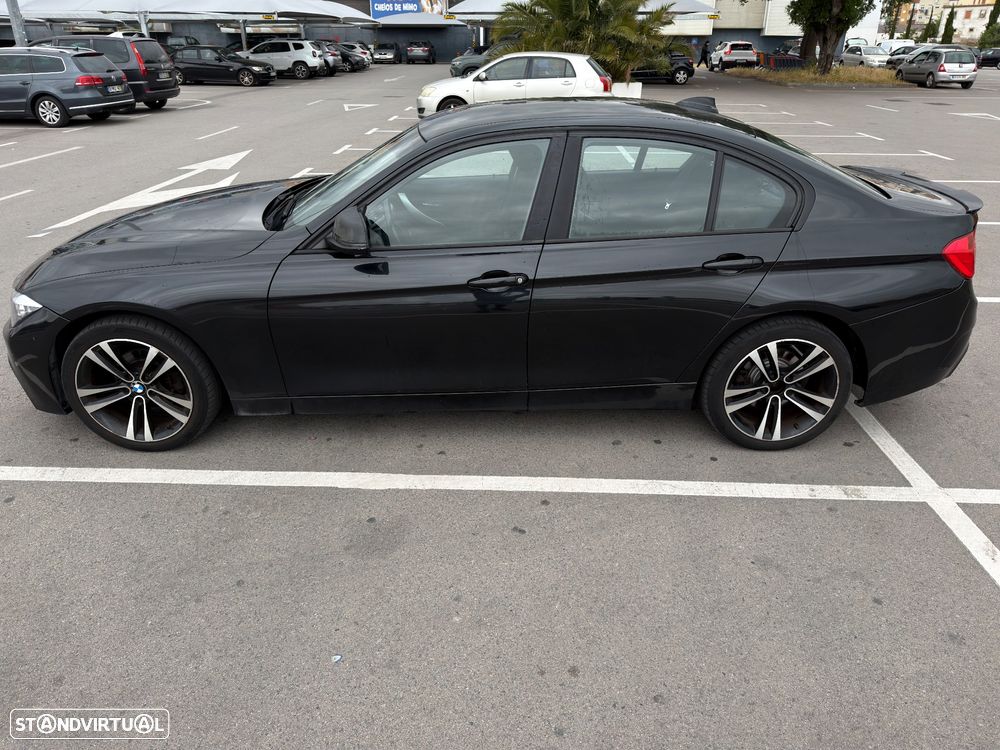 BMW 316 d Pack M - 15