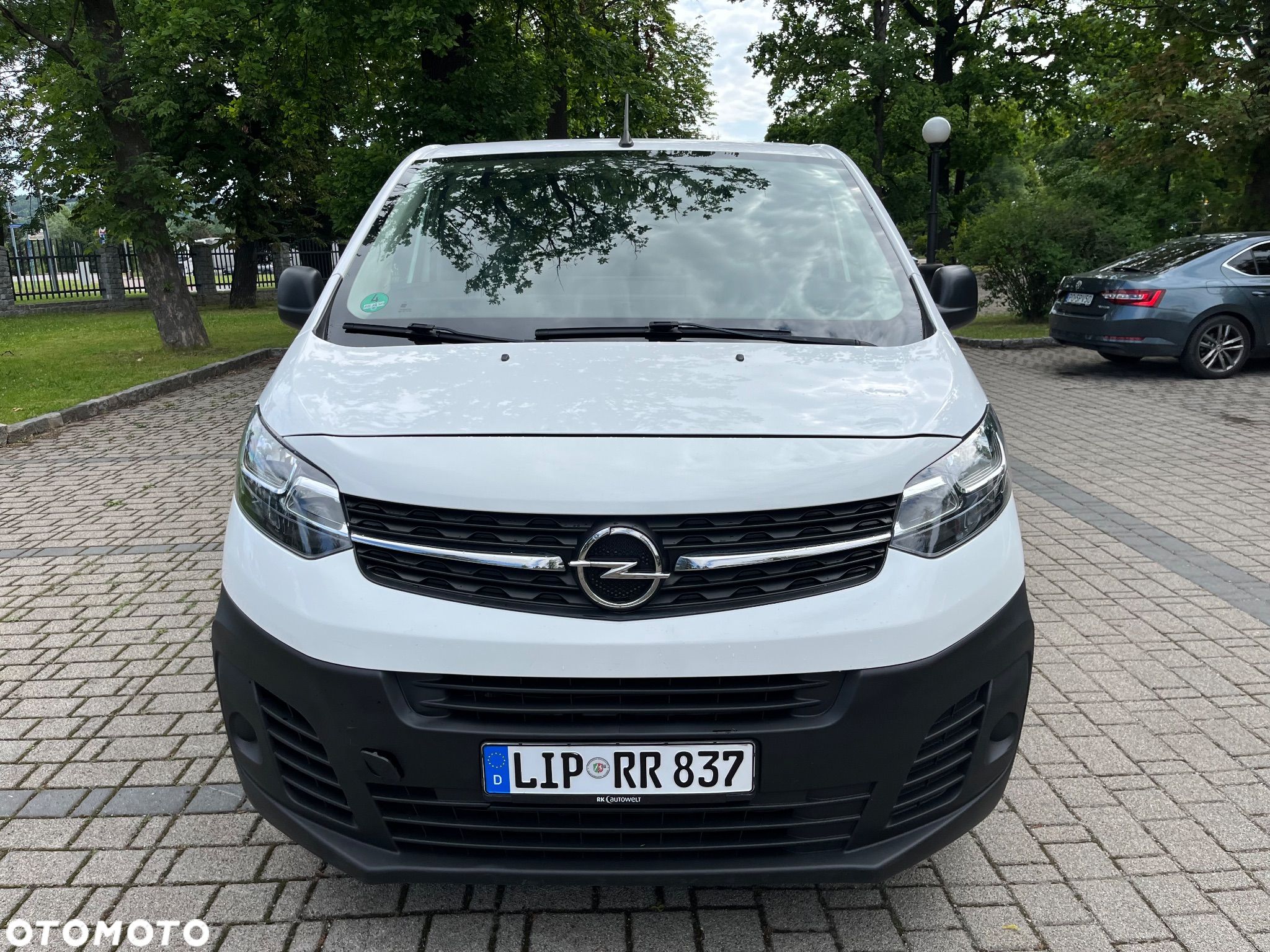 Opel Vivaro - 1