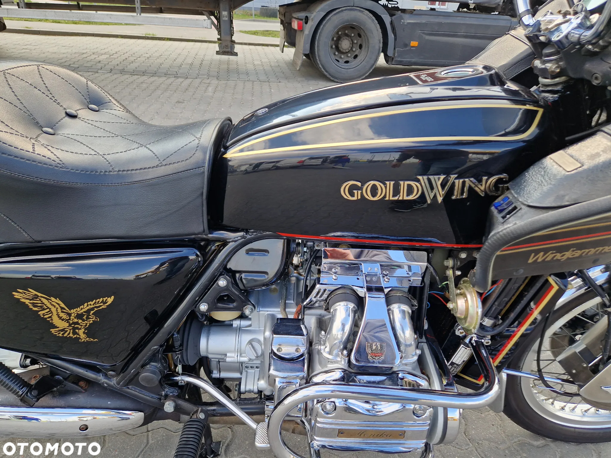 Honda GL - 28