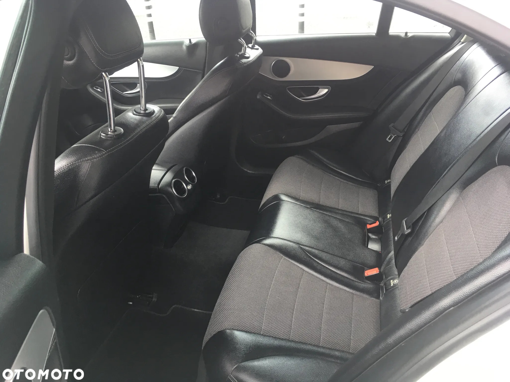 Mercedes-Benz Klasa C 220 (BlueTEC) d 7G-TRONIC Avantgarde - 18