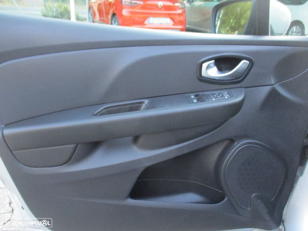 Renault Clio 1.5 dCi Zen - 23