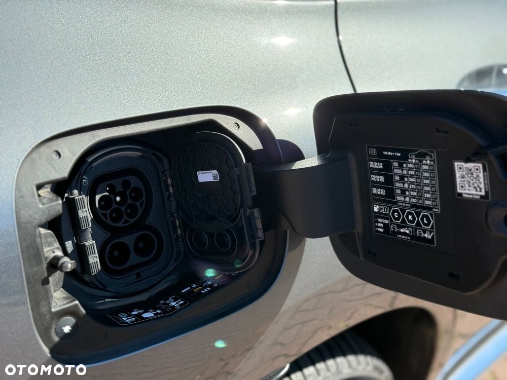 Mercedes-Benz EQC 400 4-Matic - 12