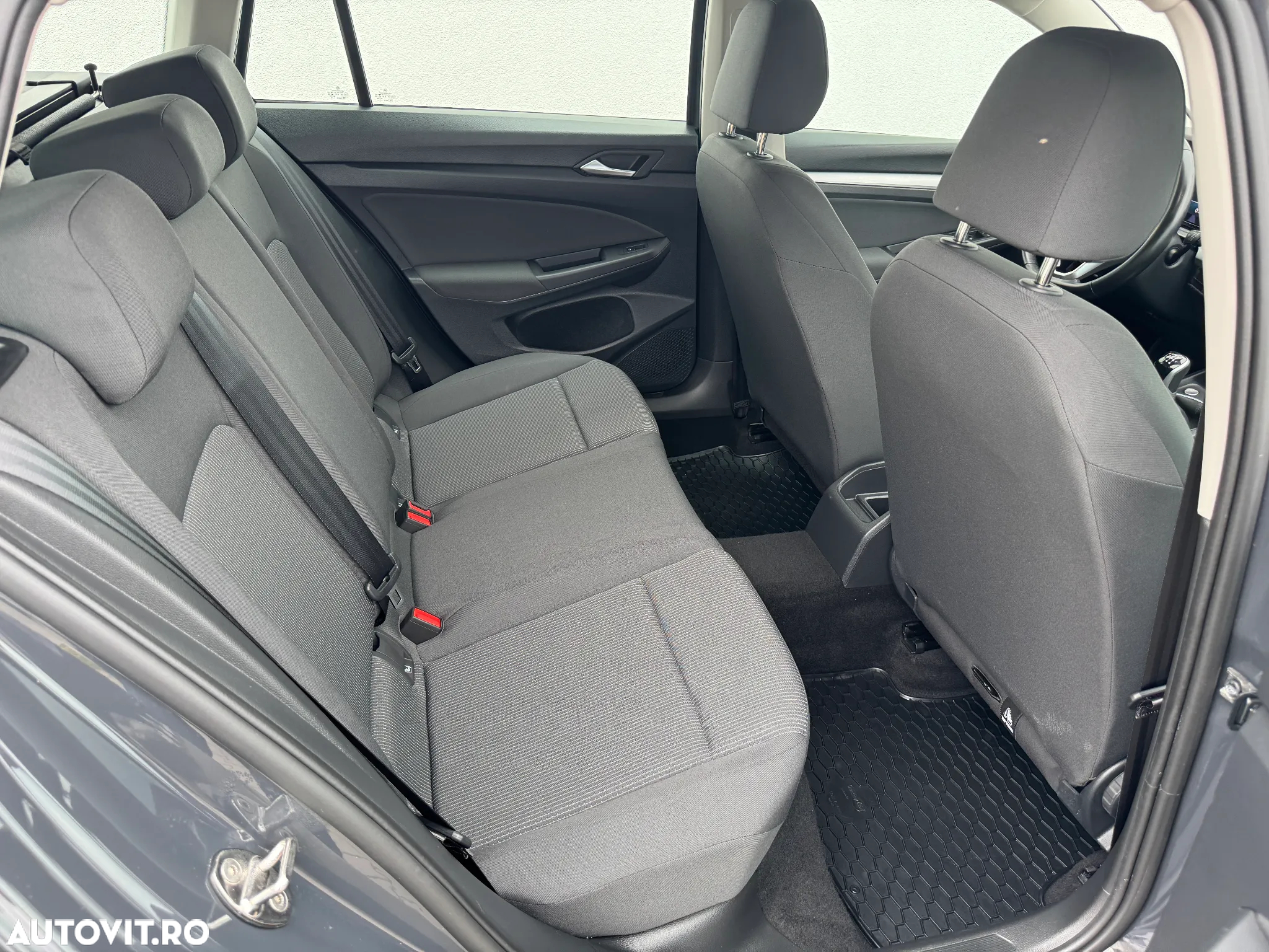 Volkswagen Golf 2.0 TDI SCR Life - 5
