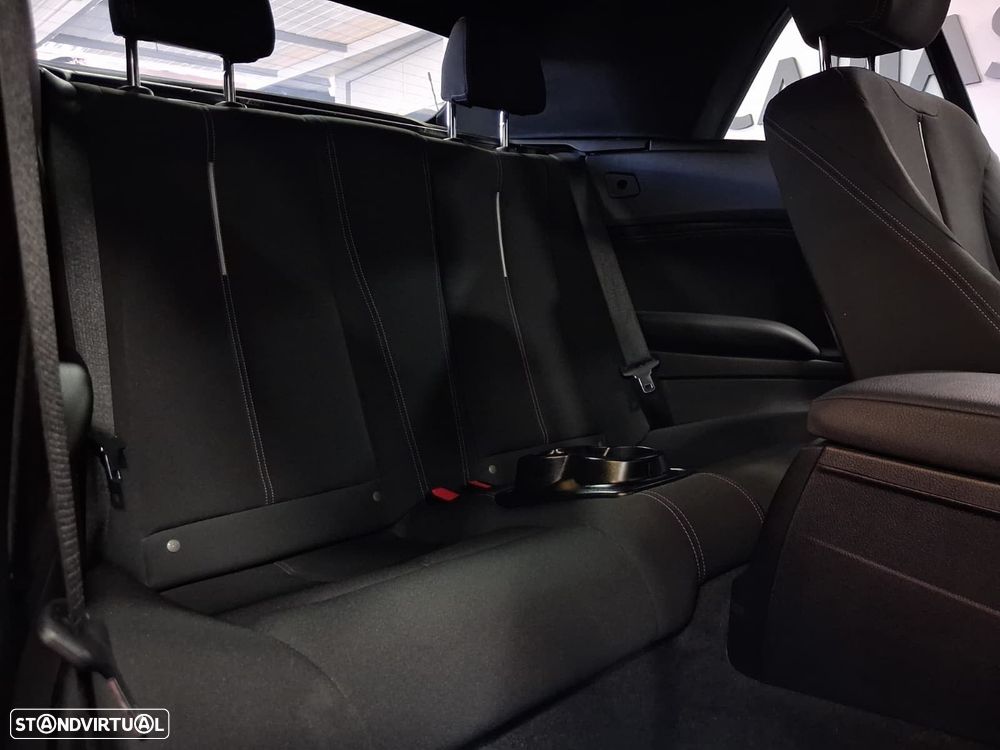 BMW 218 d Cabrio Line Sport - 14