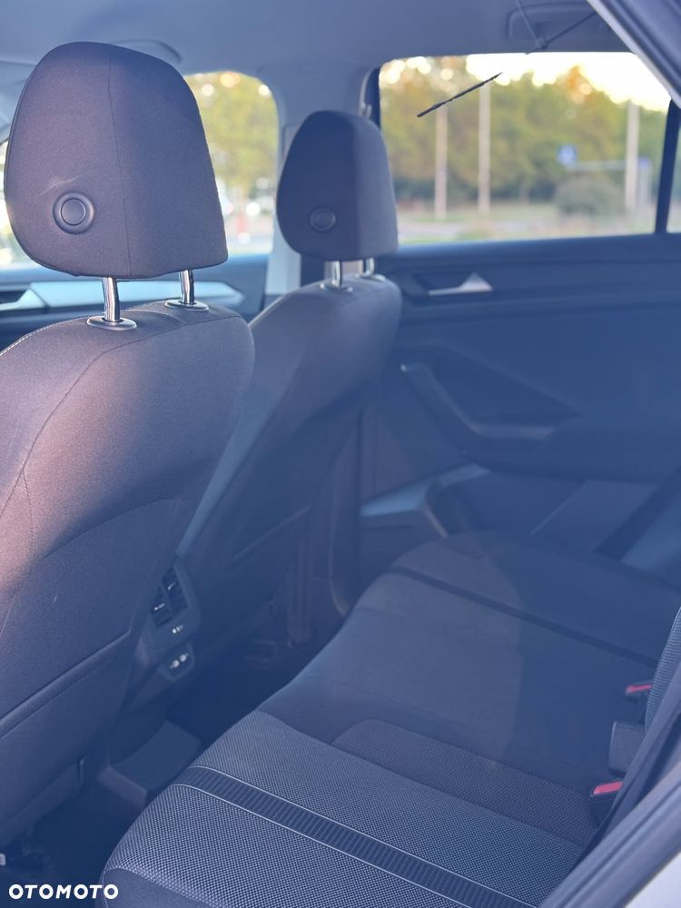 Volkswagen T-Roc - 30