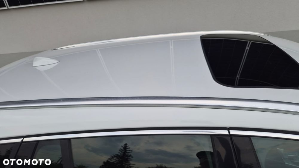 Volvo V60 D5 AWD Geartronic Summum - 17