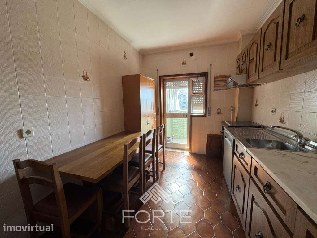 Apartamento T2 para Arrendamento no Centro de Espinho - Grande imagem: 4/21