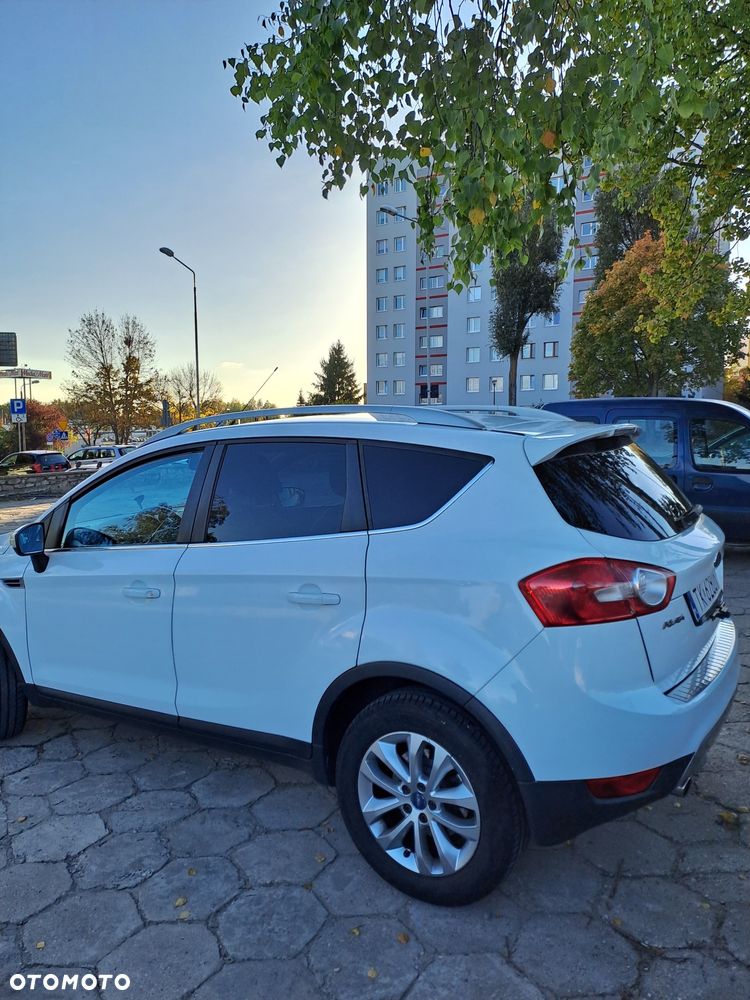 Ford Kuga - 10