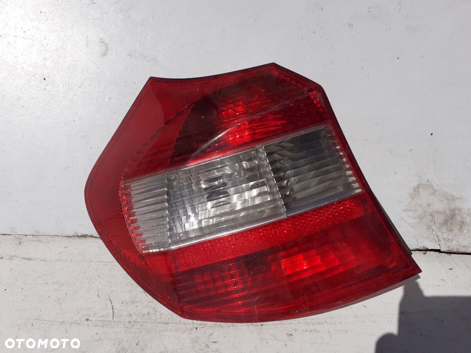 BMW 1 E87 LAMPA TYLNA TYŁ LEWA - 1