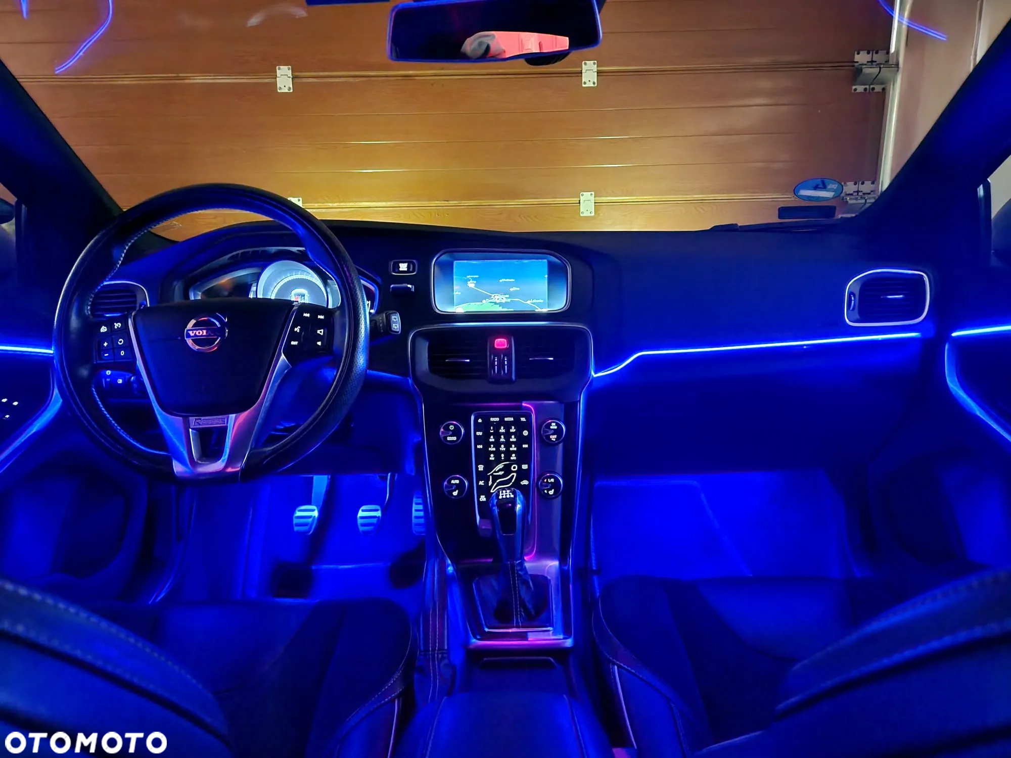 Volvo V40 D2 Drive-E R-Design Kinetic - 30