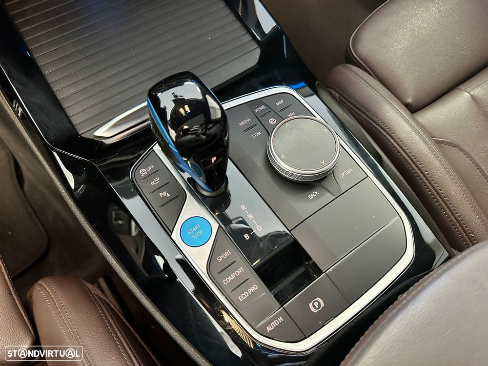 BMW iX3 M Sport Impressive - 27