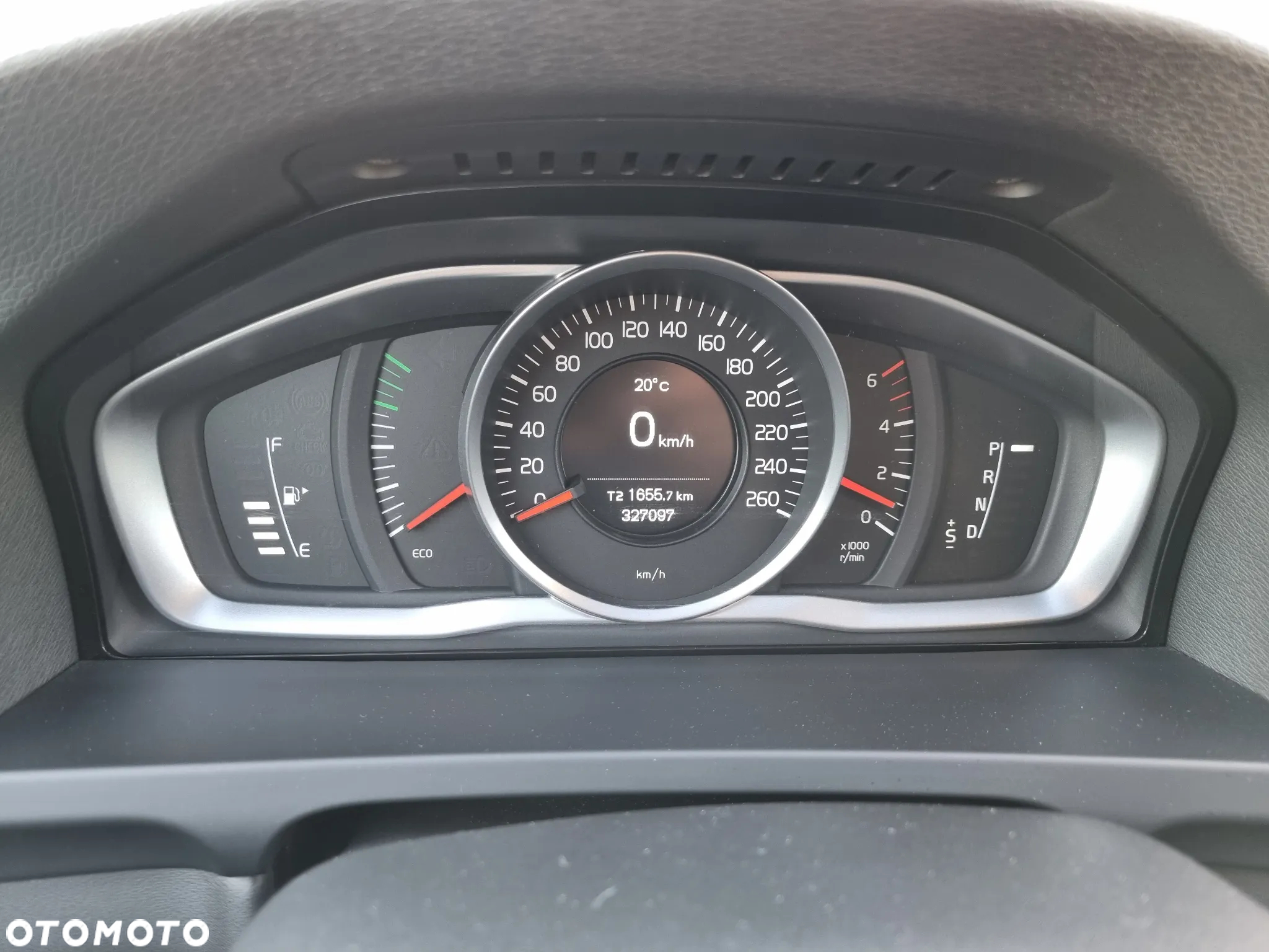 Volvo V60 D4 Drive-E Momentum - 35