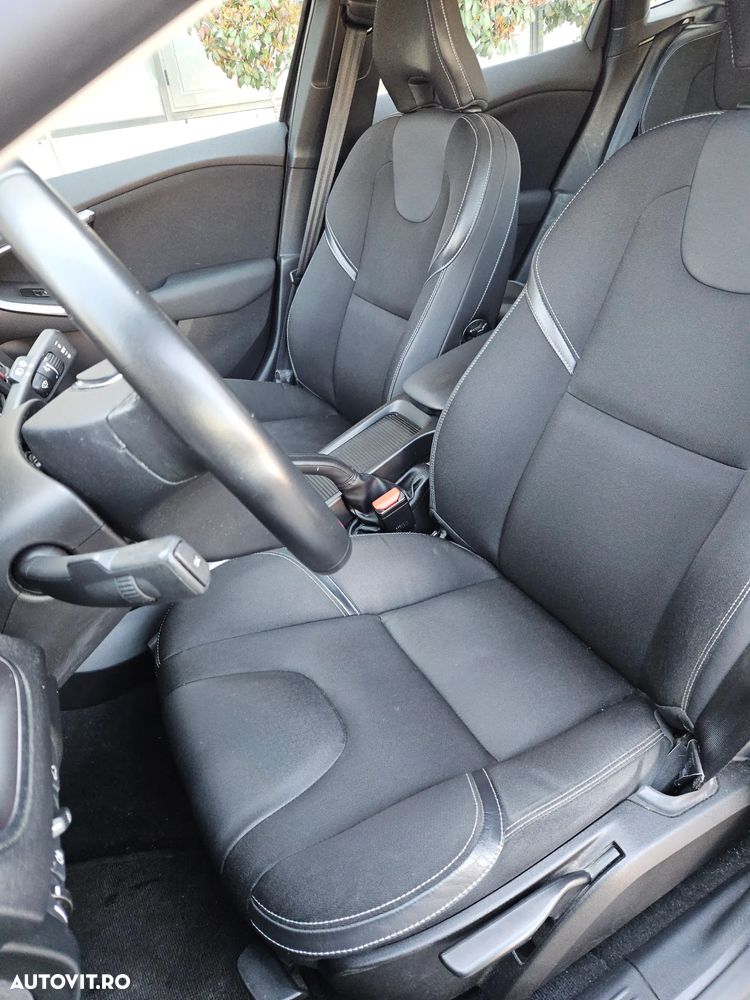 Volvo V40 D2 - 9