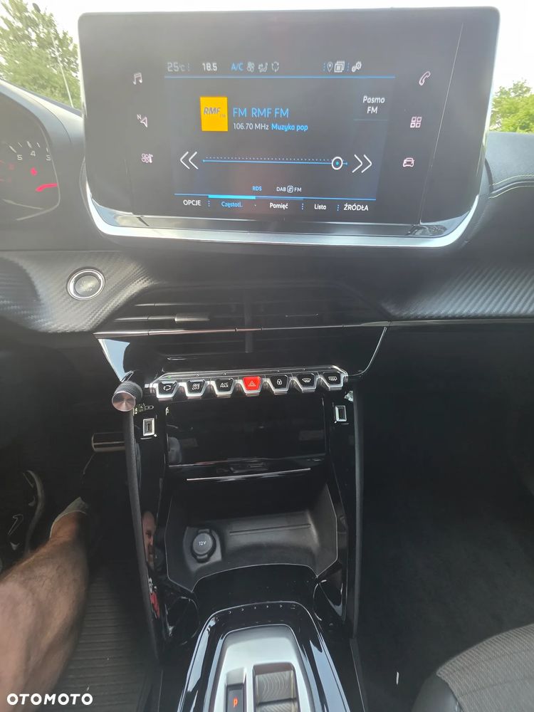 Peugeot 2008 - 32
