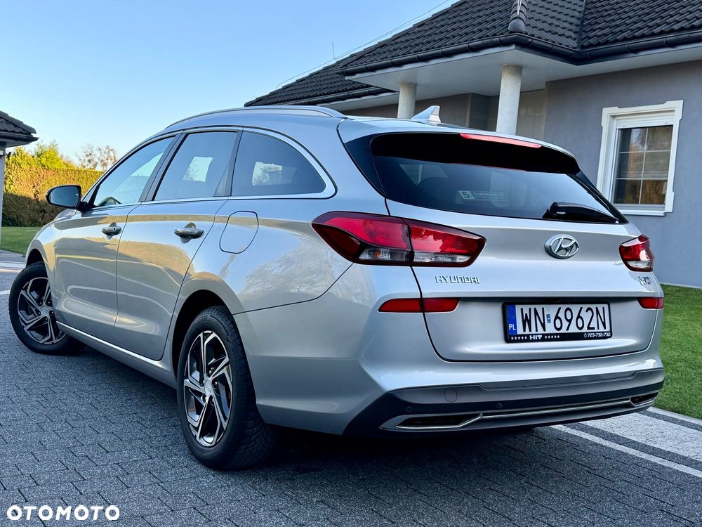 Hyundai i30 1.6 D Comfort - 8