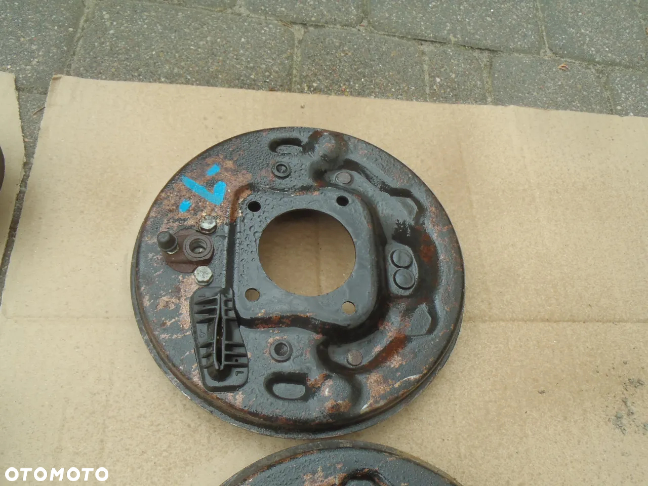 piasta łożysko bęben przewód hamulcowy cylinderki szczęki osłona tarcza kotwiczna  sprężyny śruby zawieszenia tył tylnego wahacza seicento guma odboje cc cinquecento jak nowe - 21
