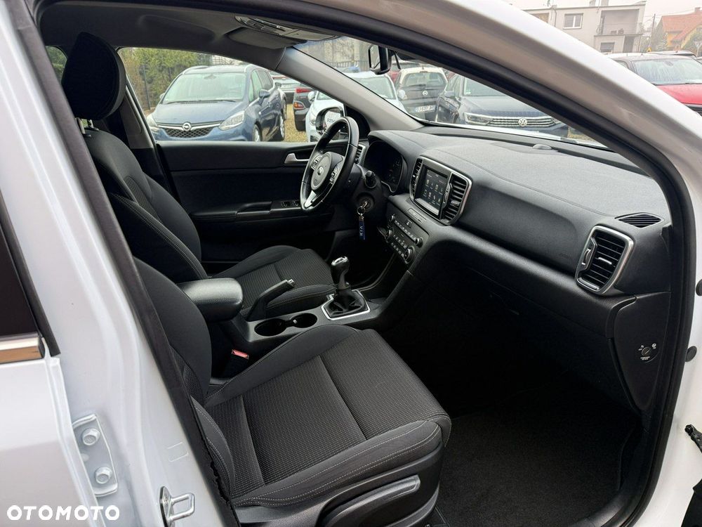 Kia Sportage 1.6 GDI 2WD Attract - 25