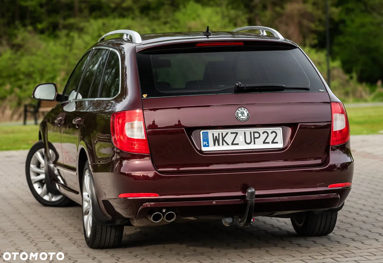 Skoda Superb 2.0 TDI Elegance DSG - 8