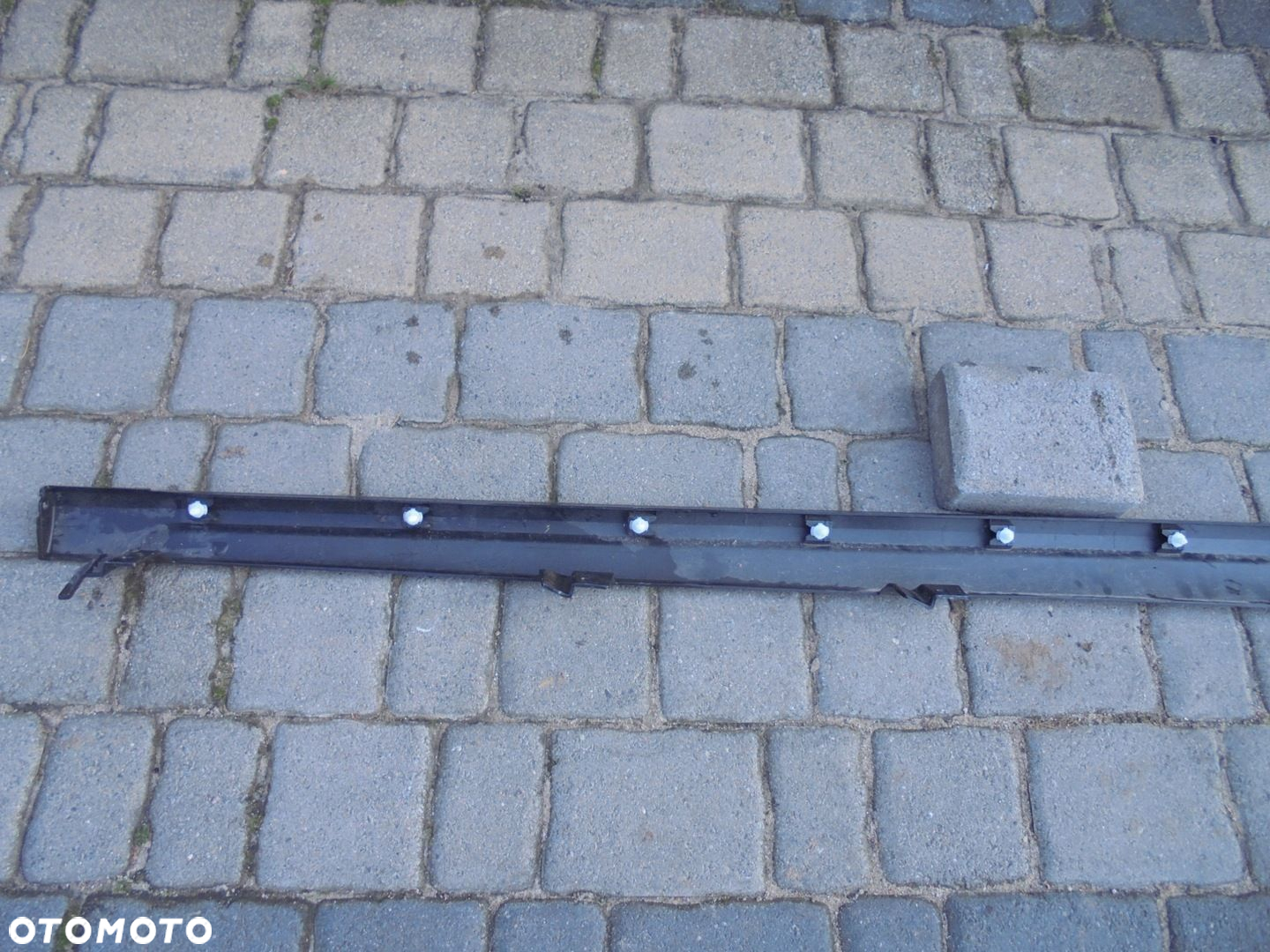 SEAT ARONA 6F9 - listwa progowa prawa - 3