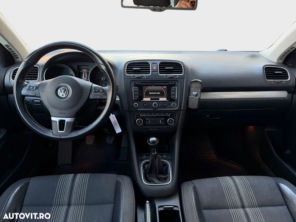 Volkswagen Golf 1.6 TDI DPF BlueMotion Technology MATCH - 8