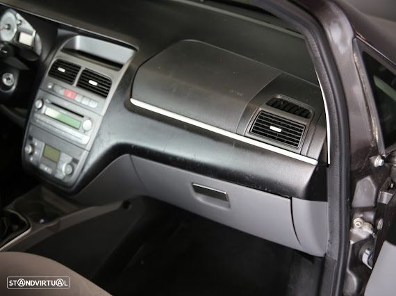 Fiat Linea 1.3 M-Jet Emotion - 14