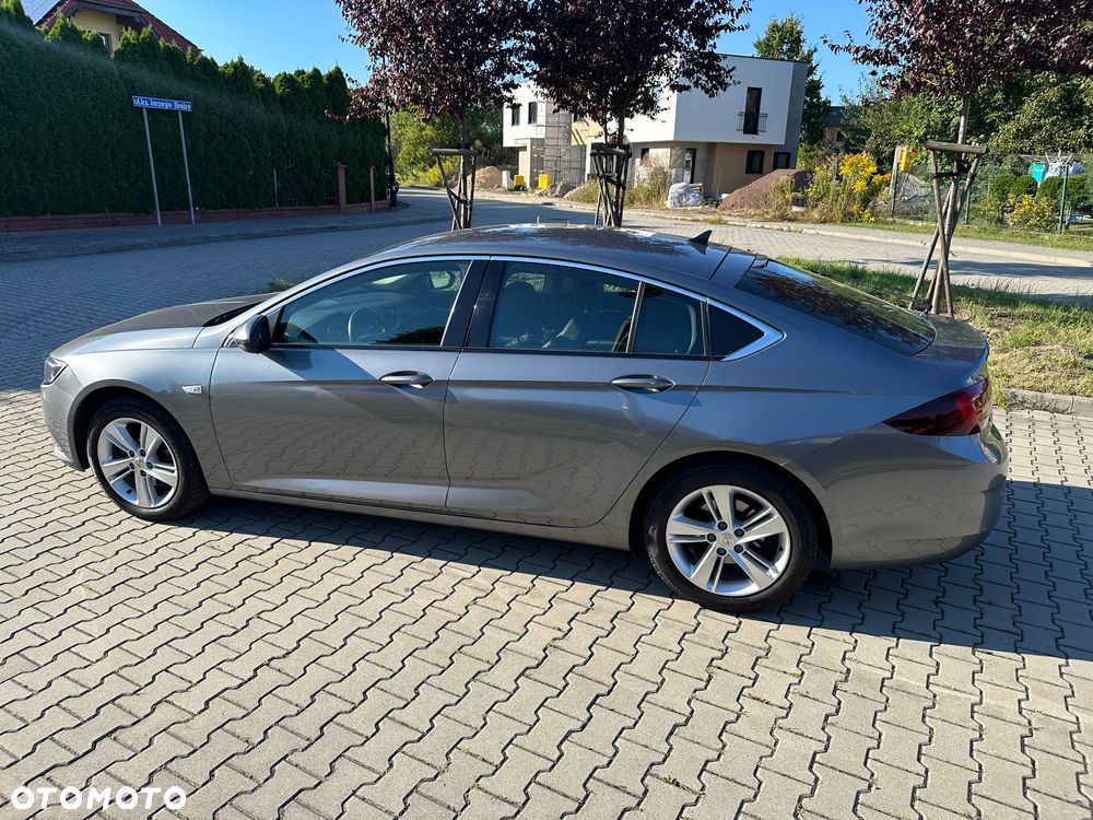 Opel Insignia - 8