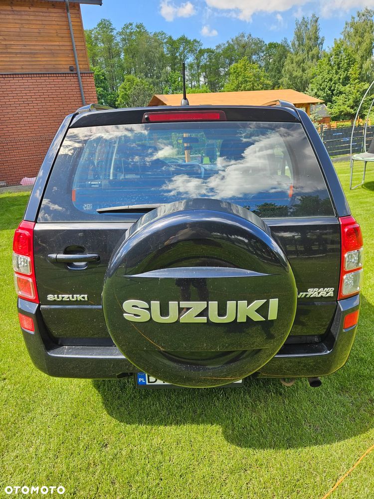 Suzuki Grand Vitara 2.0 Comfort - 4